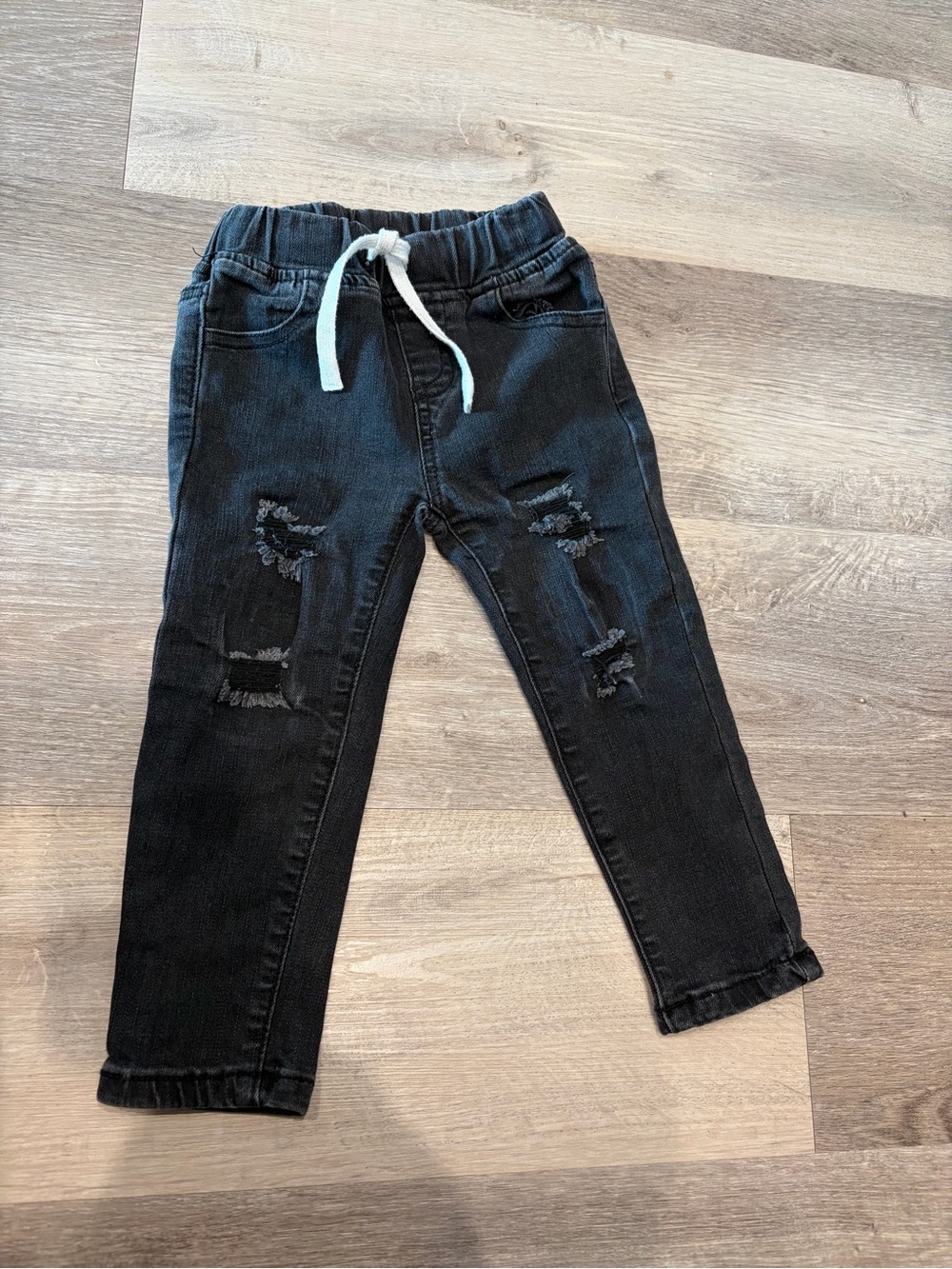 Olive & Scout Black Distressed Elastic-Waist Jeans with Drawstring